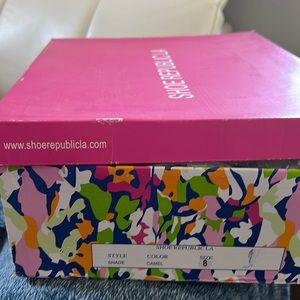 Never worn shade lace from Sandle